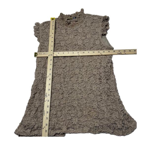 Jennie & Marlis Brown Laced Top With Ruffles & High Neck Size Medium - Picture 3 of 4